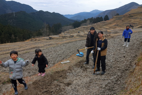 2026年2月7日 丸山千枚田「畔そり体験」 (女の子が我が家で生まれました)